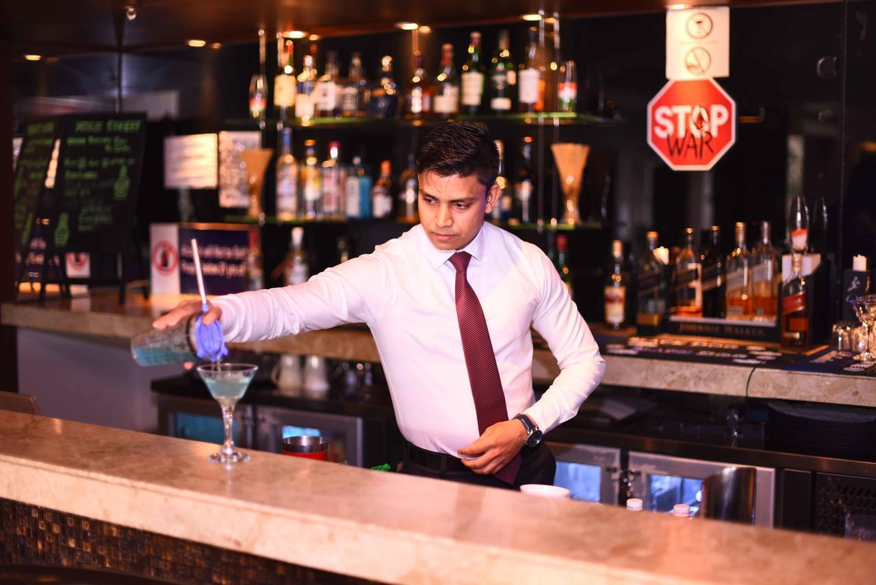 Celesta - Kolkata Hotel Eksteriør billede